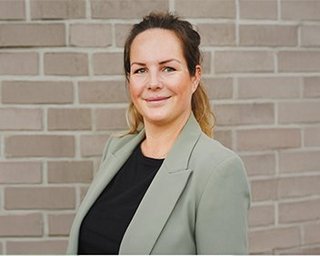 Bianca Dorgaten leitet die FamilySurprise UG, die 2025 in Mönchengladbach gegründet wurde.