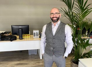 Erdem Aklibasinda ist Geschäftsführer der arian IT Service GmbH.