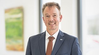 Dr. Egbert Schwarz