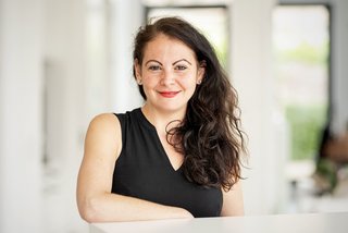 Norina Falsetti ist Mitarbeiterin im Geschäftsbereich Weiterbildung.