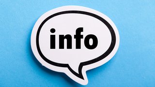 Sprechblase mit dem Wort „info“ auf blauem Hintergrund.
