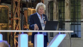 Der Finanzwissenschaftler Prof. Dr. Bernd Raffelhüschen ging in seinem Impulsvortrag mit der Politik hart ins Gericht.